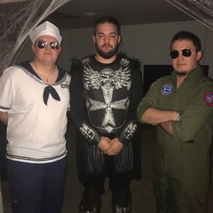 Meet your Posher, Derrick